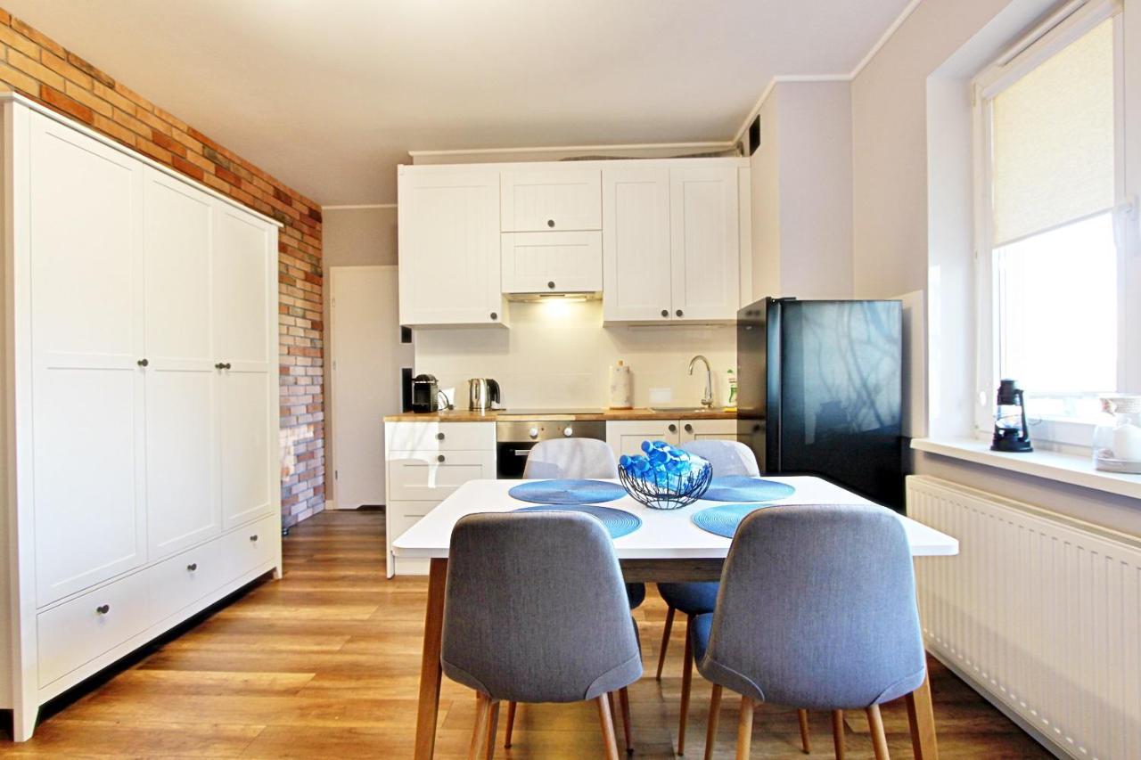 Ferienwohnung Apartament Kotwica Z Prywatnym Miejscem W Hali Garazowej Swinemünde Exterior foto